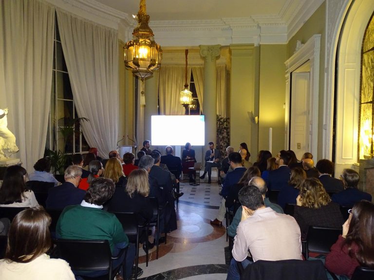 Conferenza IA e pregiudizio di genere