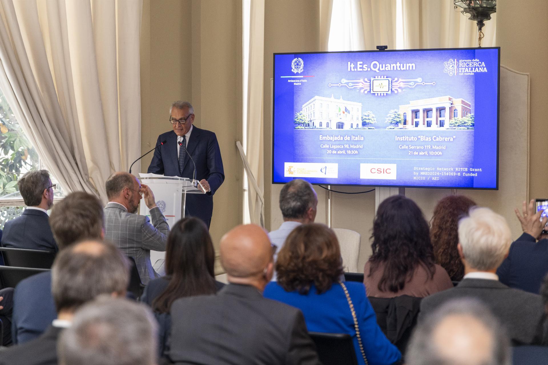 Embajada Italia Ciencia-36